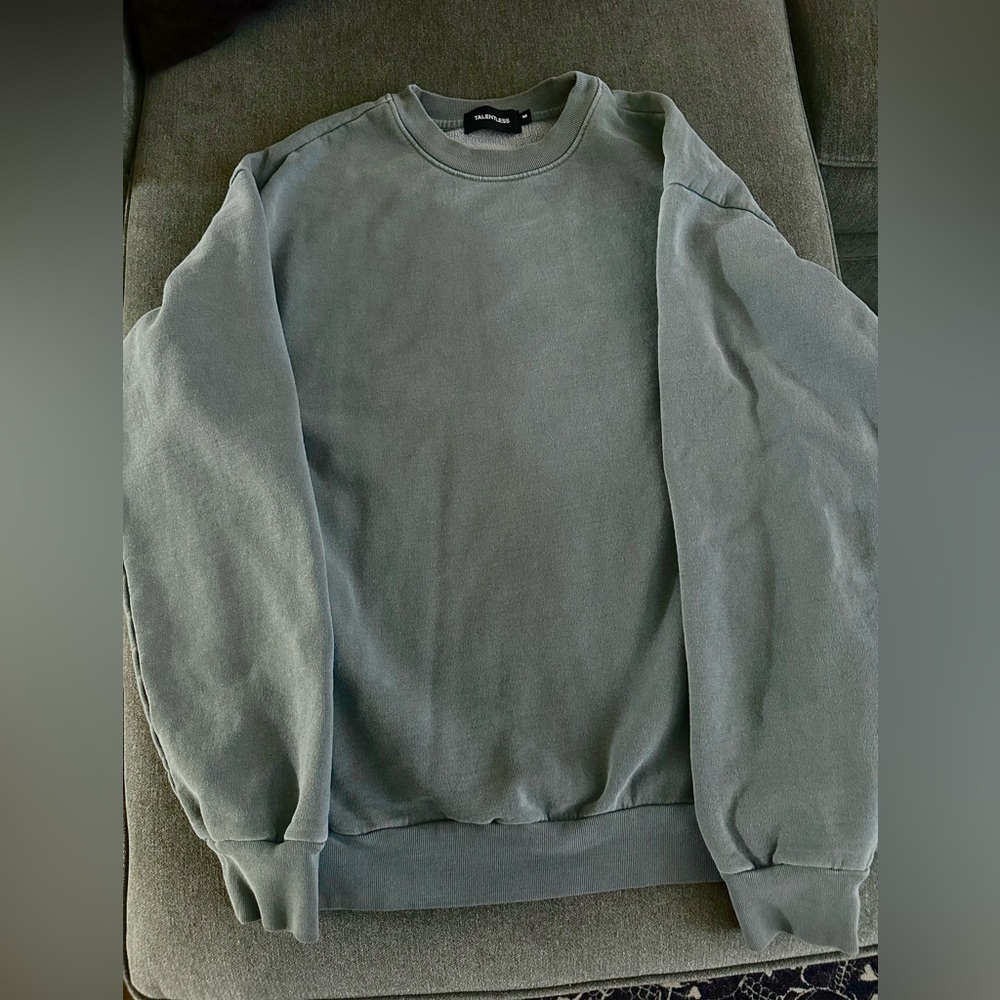 Talentless Crewneck in Medium